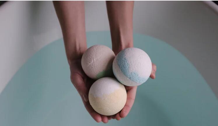 How many bath bombs should you use per bath?